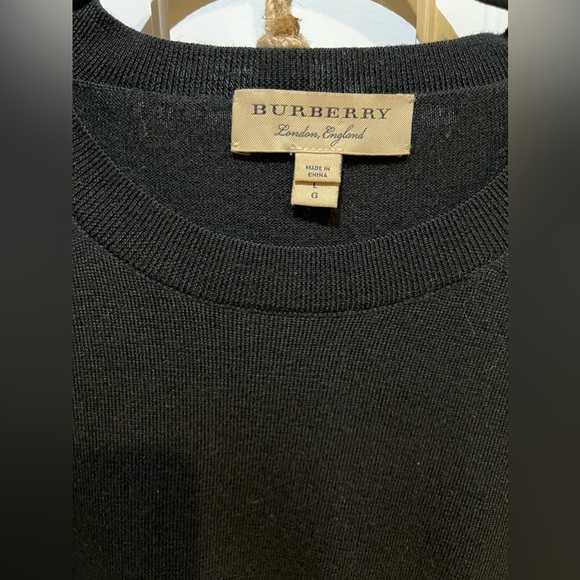 Men’s Black Burberry London England Sweater with detailed sleeve Size Large - Picture 6 of 8